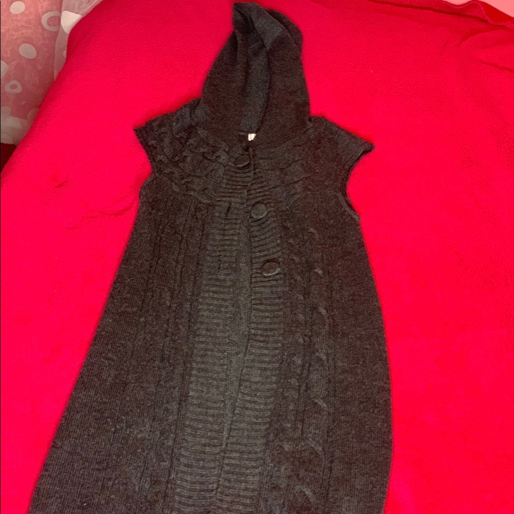 Gray hooded sleeveless sweater